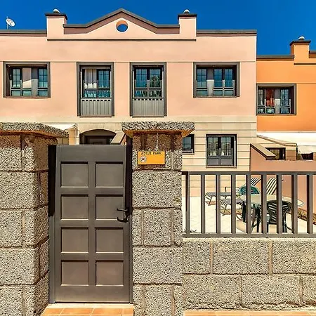 Townhouse Near The Beach El Duque * Adeje