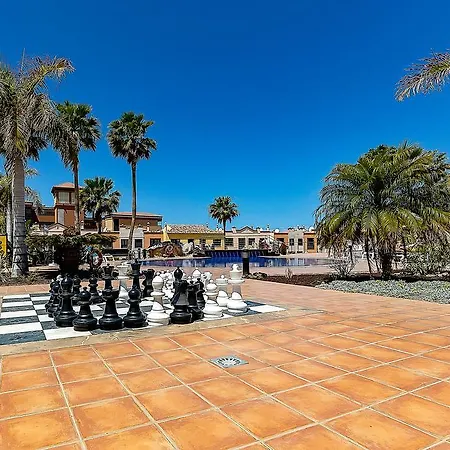 Townhouse Near The Beach El Duque Casa vacanze